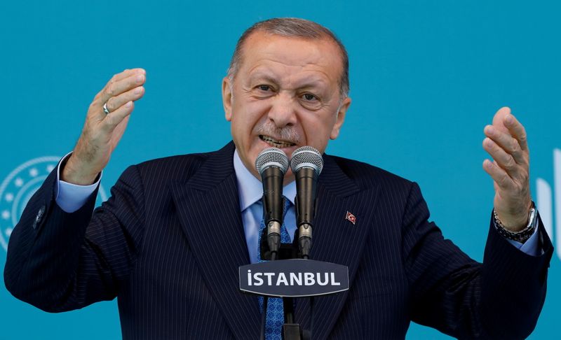 Analysis - Erdogan unbowed by critics, leaving little stopping lira's collapse