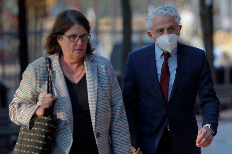 Ex-USC dentistry professor gets six weeks prison in U.S. college admissions scandal
