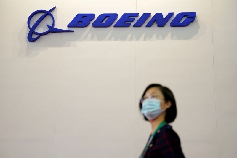 Exclusive-Boeing U.S. worker vaccine exemption requests top 11,000 -sources