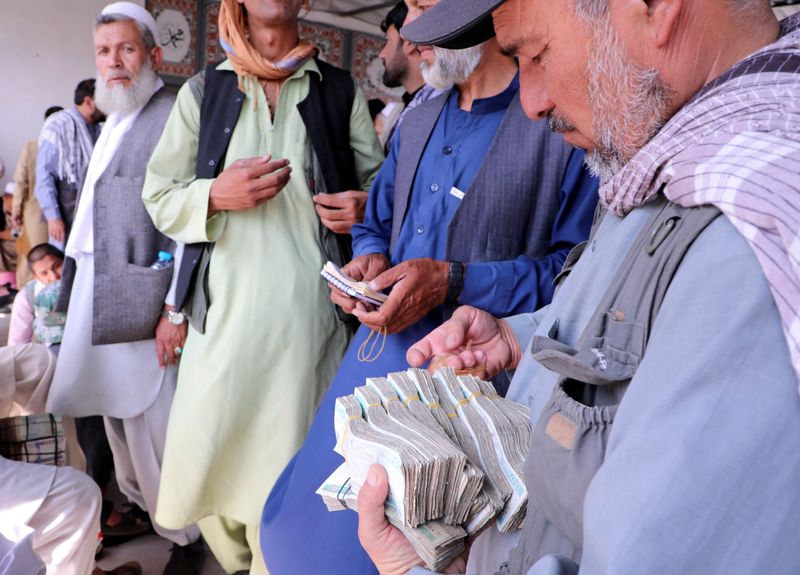 Exclusive-U.N. warns of 'colossal' collapse of Afghan banking system