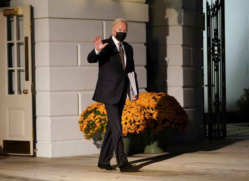 Federal appeals court affirms stay on Biden vaccine mandate