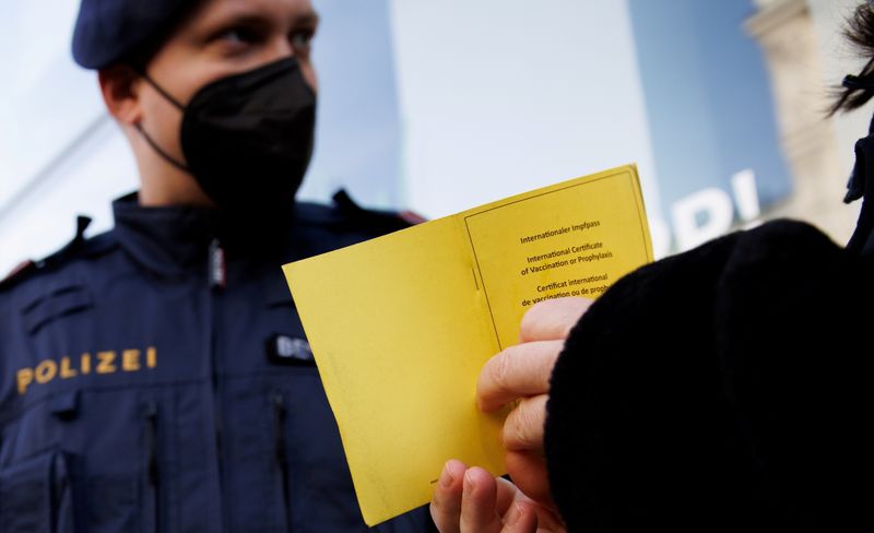 Germans, Austrians line up for vaccines as cases jump
