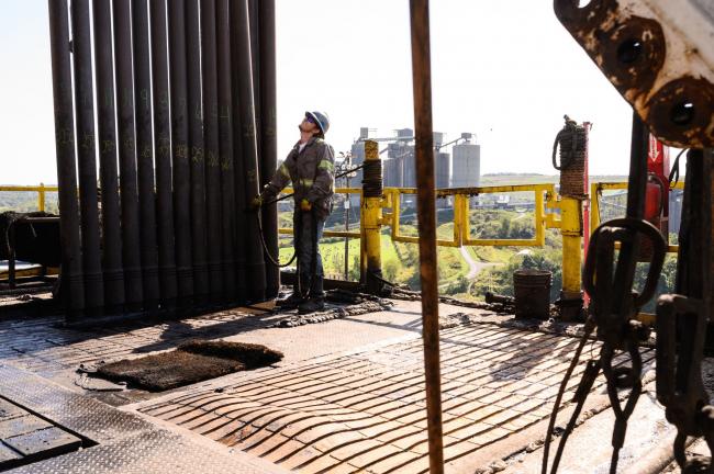 IEA Says End of Oil Price Rally in Sight as Production Recovers