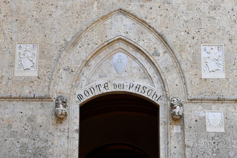 Italy seeks 'long' extension to Monte dei Paschi deadline
