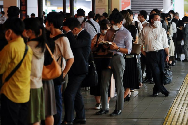 Japan service sector sentiment improves in Oct