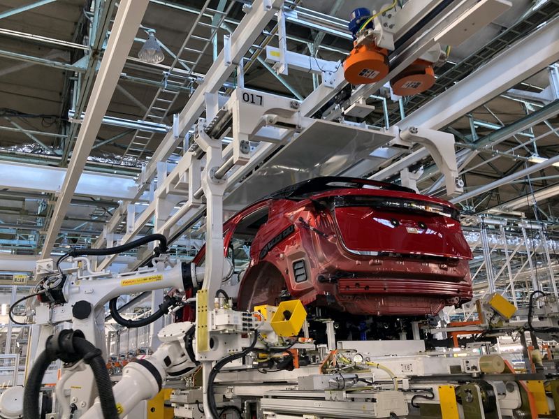 Japan's Oct factory activity growth picks up - PMI