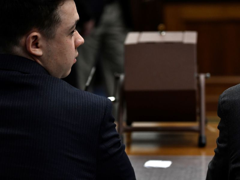 Jury in Rittenhouse murder trial to deliberate for second day