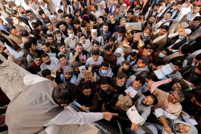 Kabul passport office suspends work as demand crashes system