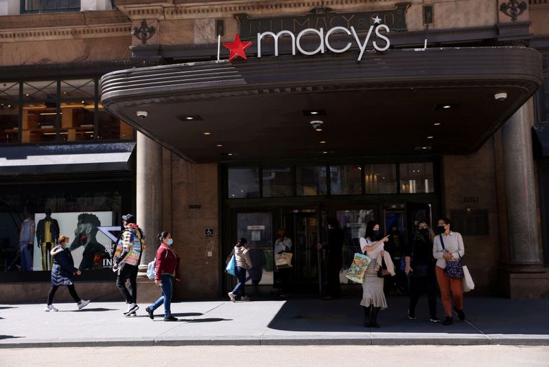 Macy's to lift minimum wage to $15 an hour as labor market tightens