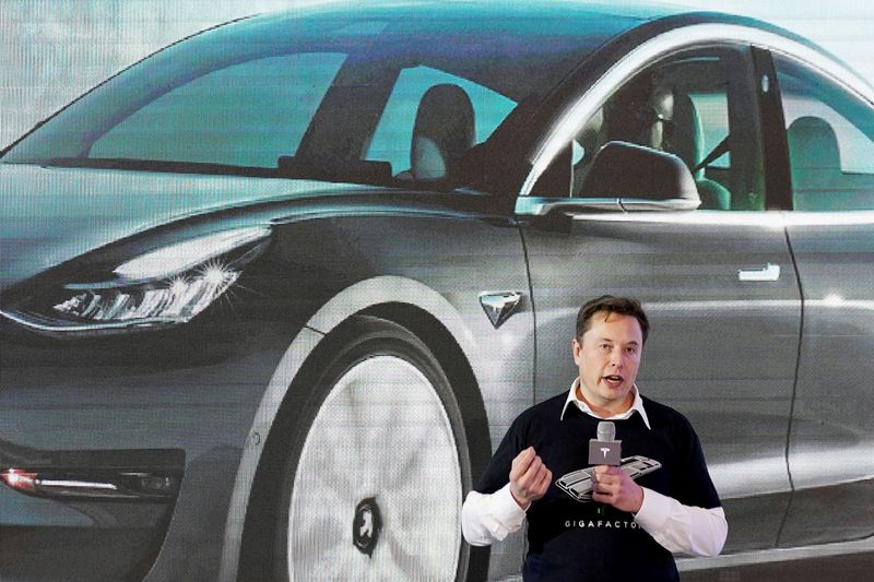 Musk asks followers on Twitter whether he should sell 10% of his Tesla stock