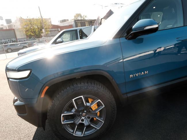 Rivian’s IPO Delivers Near $9 Billion Fortune for Saudi Investor