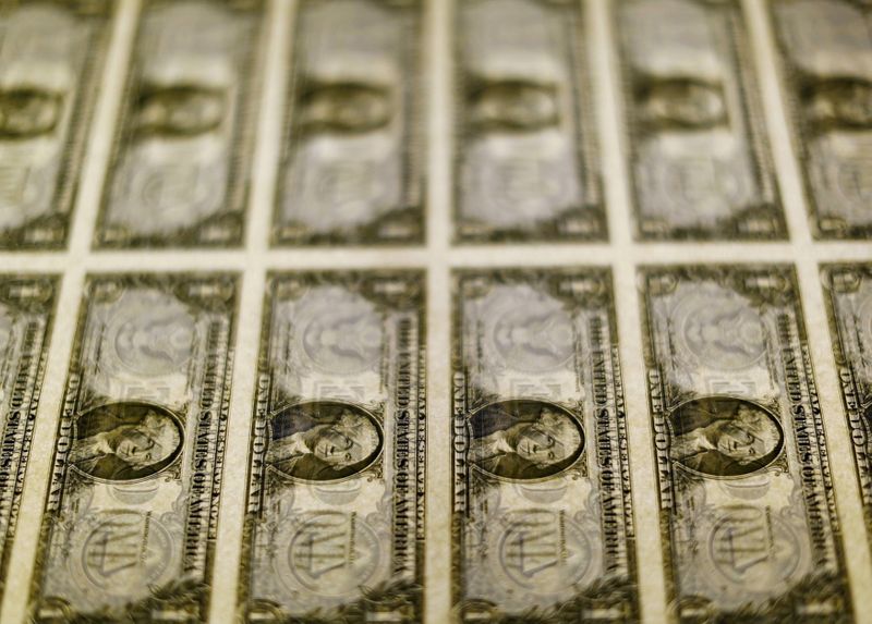 Smile on dollar bulls