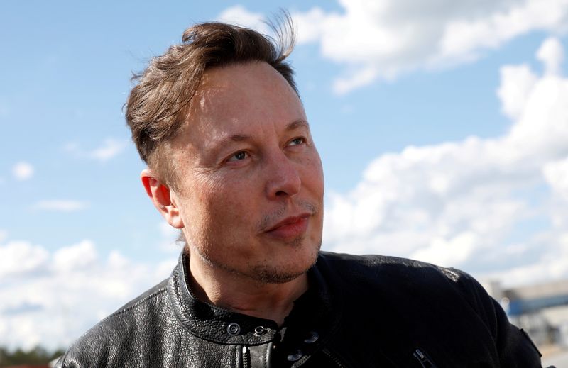 Tesla's Musk sells more shares after Twitter vote
