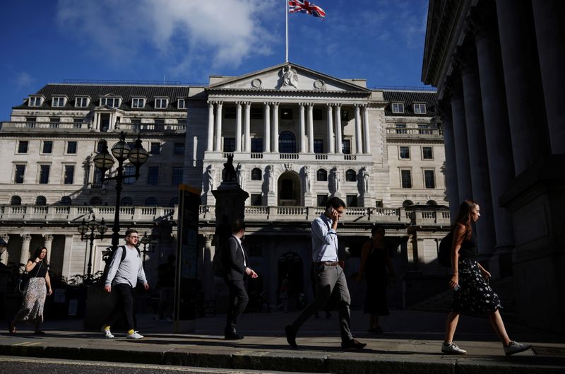 UK public borrowing totals 18.8 billion pounds in Oct