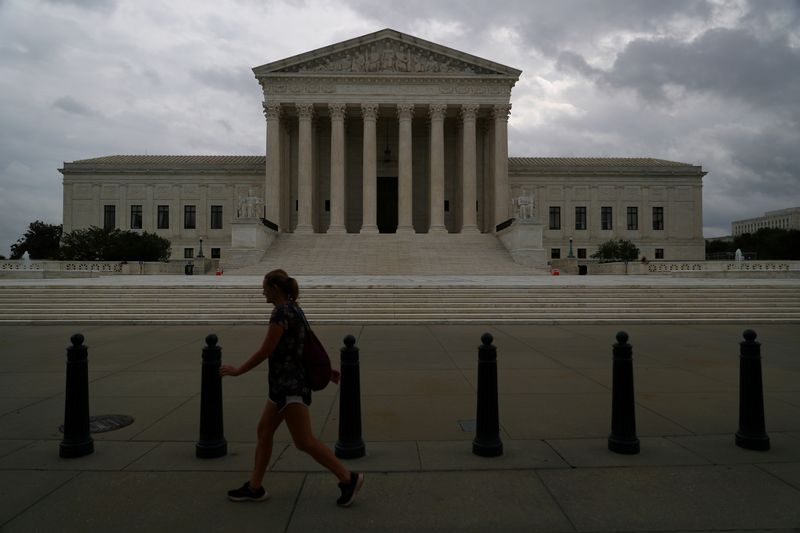 U.S. Supreme Court mulls FBI bid to block Muslim civil rights suit