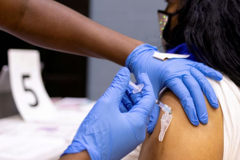 U.S. administers 442 million doses of COVID-19 vaccines - CDC