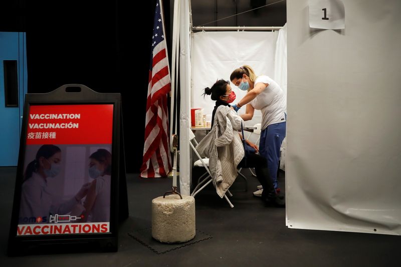 U.S. administers over 440 million doses of COVID-19 vaccines - CDC