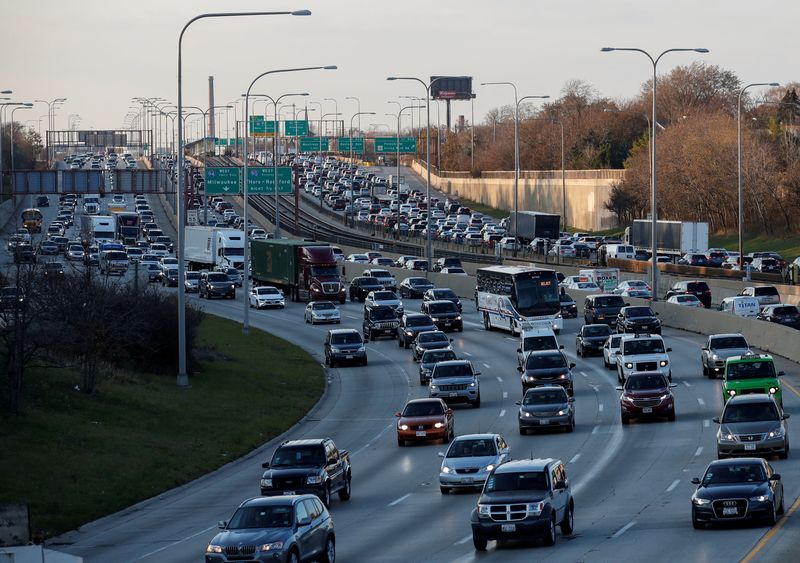U.S. awards nearly $1 billion in infrastructure grants
