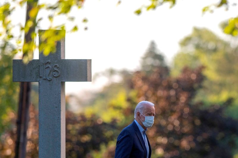 U.S. bishops to vote on communion guidelines after debate on Biden's eligibility