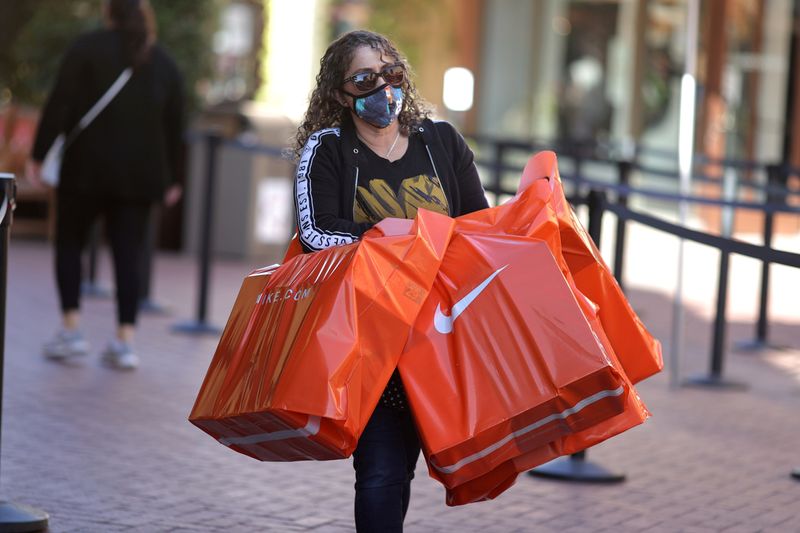 U.S. consumer sentiment plunges to 10-year low on inflation worries -UMich