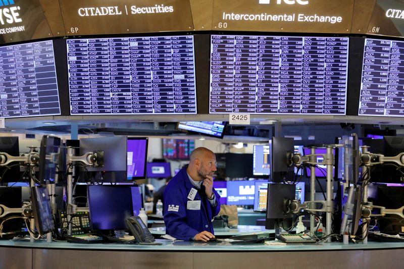 U.S. equity funds see outflows on rate hike prospects -Lipper