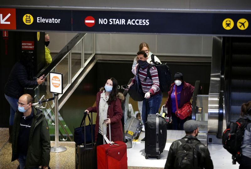 U.S. expects to screen 20 million air travelers during Thanksgiving period