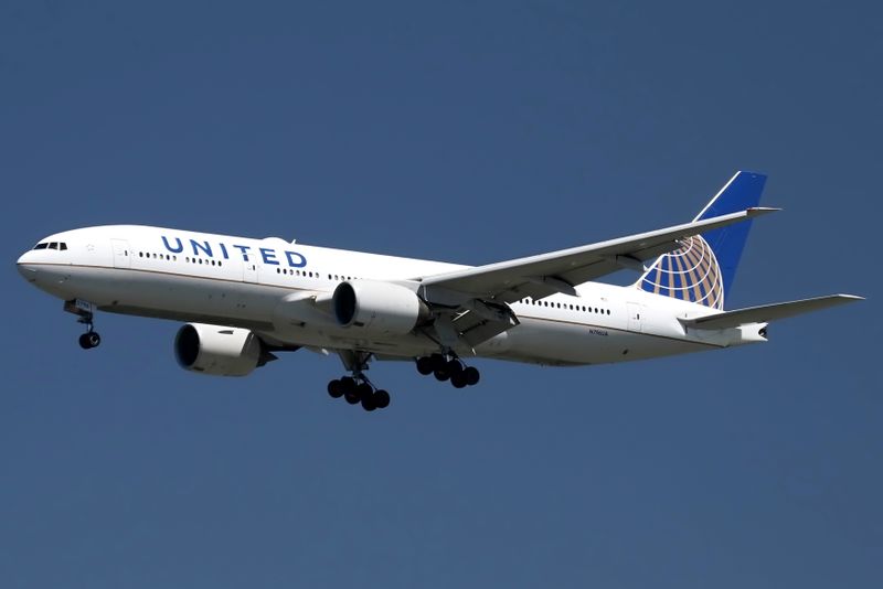 U.S. judge upholds United Airlines' COVID-19 vaccine mandate for employees