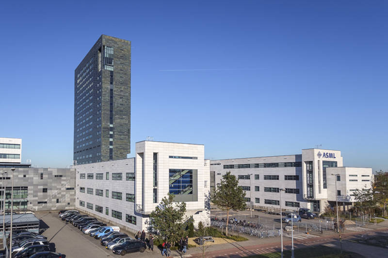 Taiwan Semiconductor Manufacturing vs. ASML Holding: Which Chip Stock is a Better Investment?