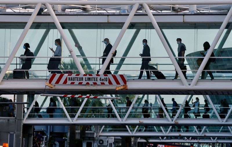 Airline passengers can claim if flight brought forward - EU court