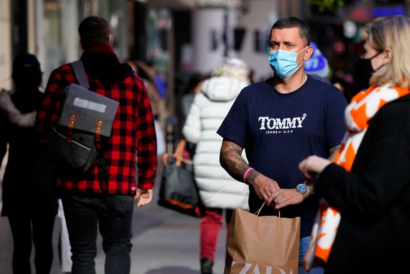 Australian consumer cheer chilled by Omicron outbreak