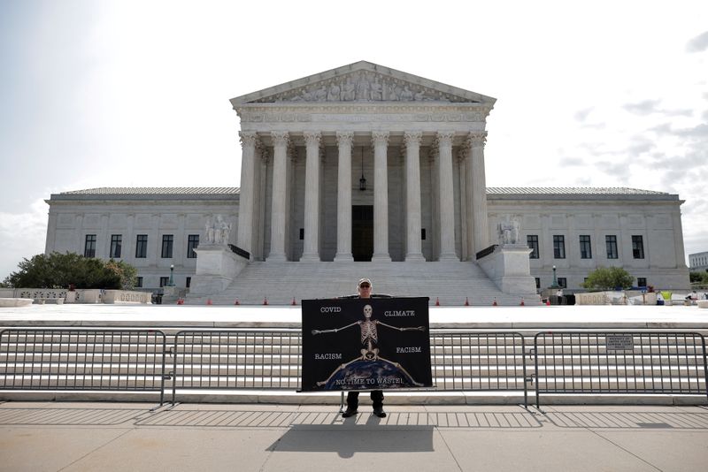 Biden administration asks U.S. Supreme Court to reject Harvard affirmative action case