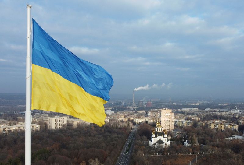 Biden says he is crafting a plan for Russia-Ukraine crisis