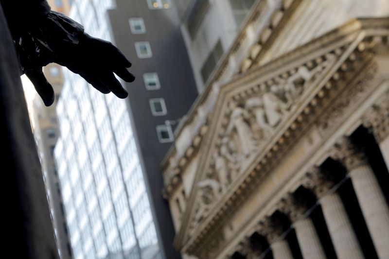 Boeing drives S&P, Dow futures higher after Omicron drubbing