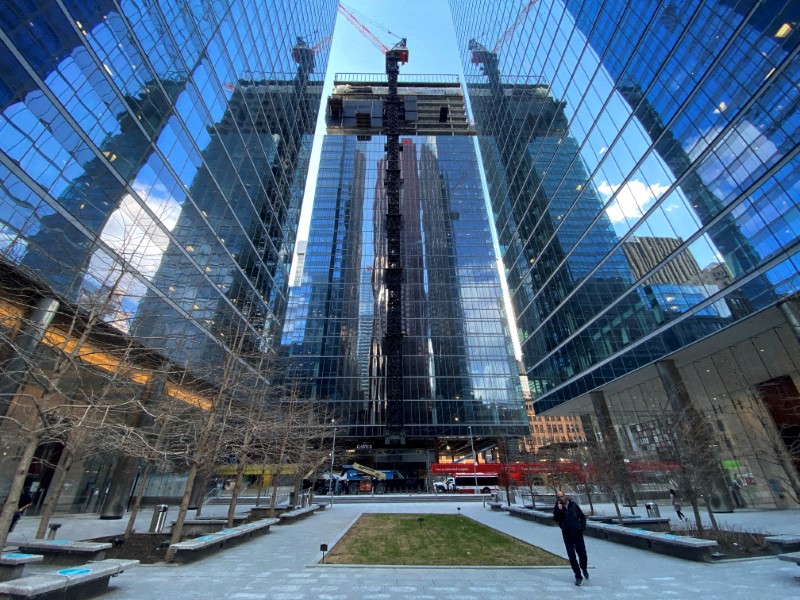 Canada economy grows in October and November, seen outweighing Omicron woes
