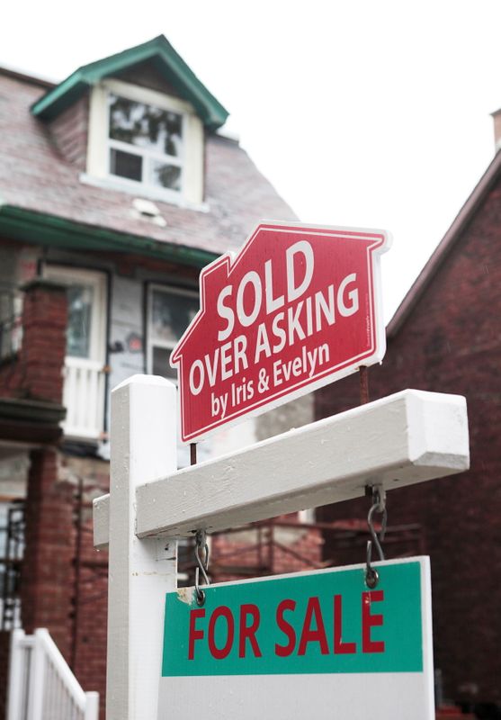 Canada opens door to immigrants, adding fuel to hot housing market