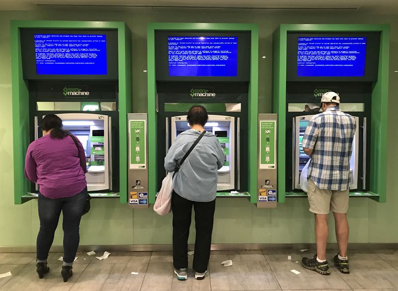 Canada's TD Bank delays office return over Omicron fears
