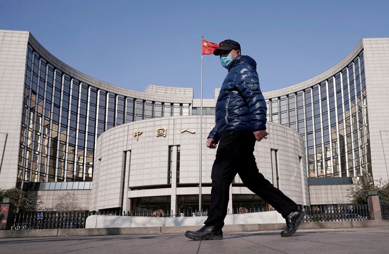 China adds new incentives for banks to lend to small businesses