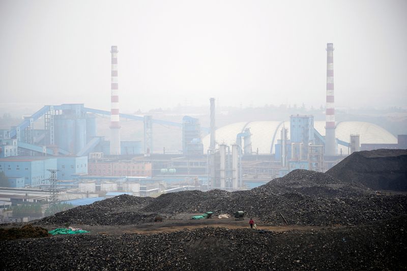 China coal output hits record in Nov to ensure winter supply