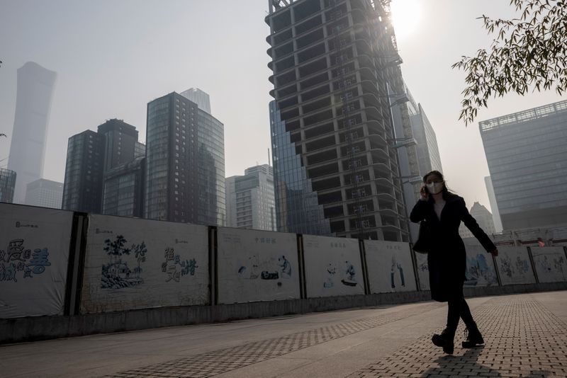 China to ban banks, insurers from offering over-the-counter derivatives to individuals