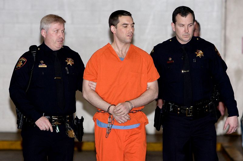 Convicted murderer Peterson to be re-sentenced after death penalty voided