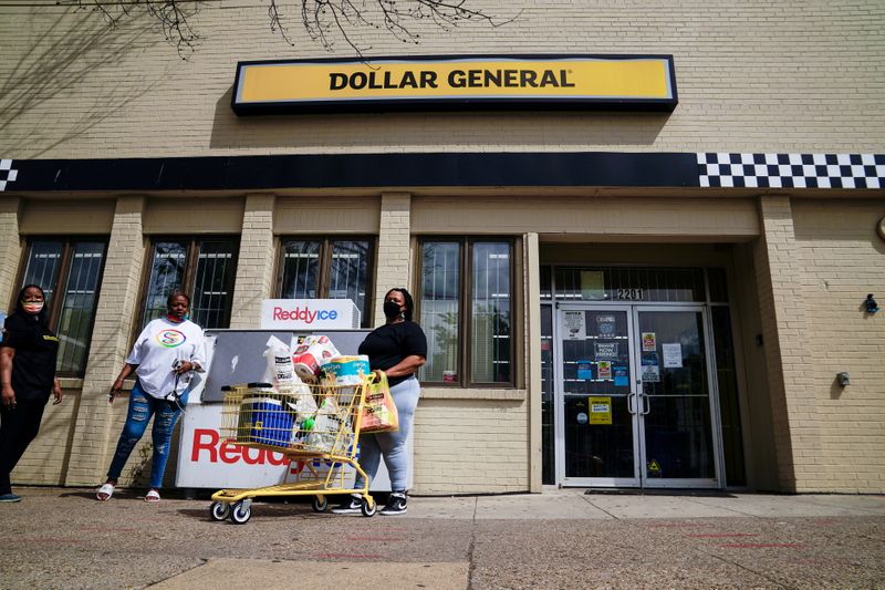 Dollar General narrows annual sales forecast