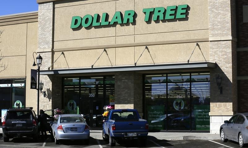 Dollar Tree Slips as Feud With Mantle Ridge Goes Public