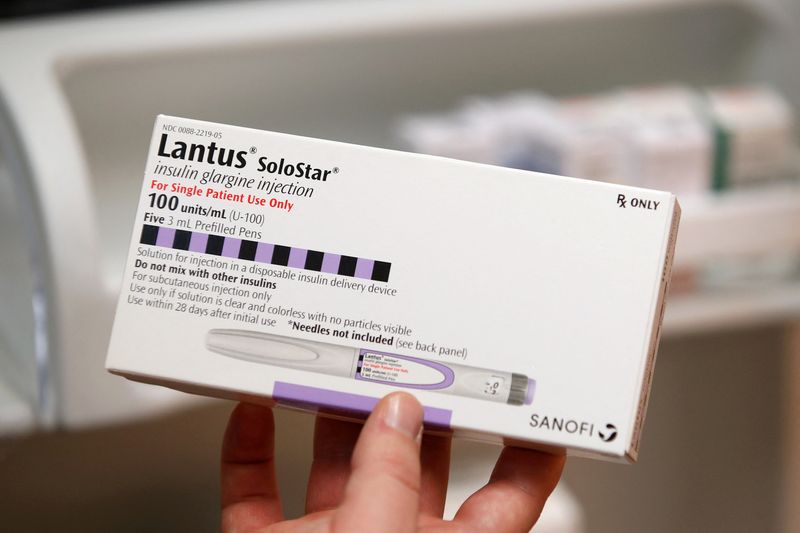 Drugmakers aim big price hikes at U.S. patients -congressional report