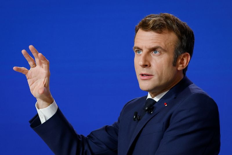 Macron: EU will draw up regulation to fight hate on social media