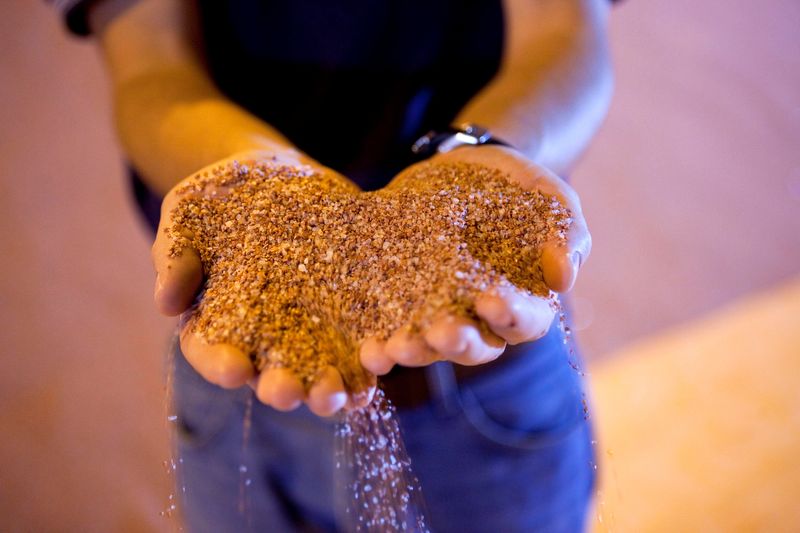 Farmers ask US Justice Department to investigate fertilizer price spikes