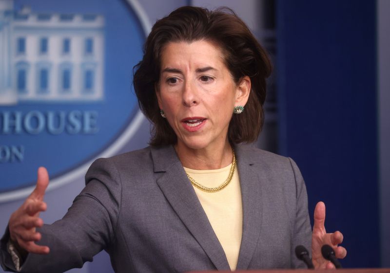 U.S. Commerce chief: Funding for semiconductor production could slip to 2022