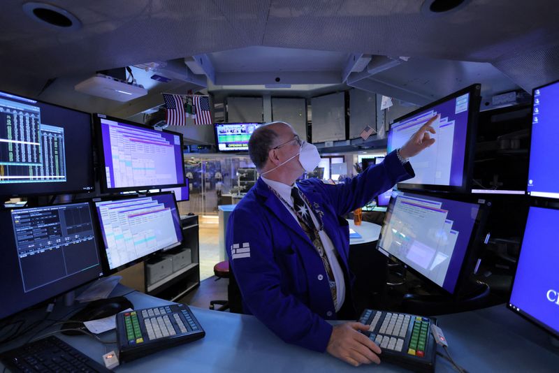Futures dip in quiet trading as new year beckons