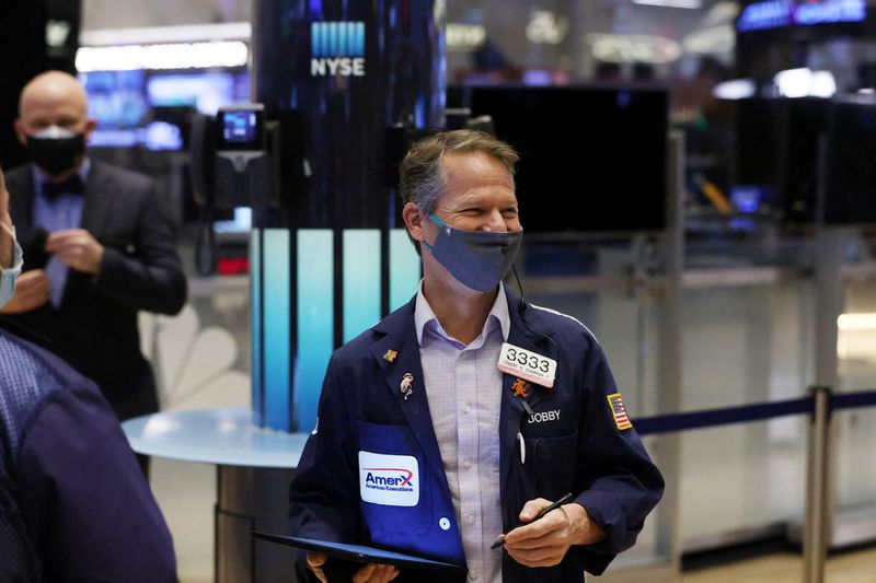 Futures subdued as focus turns to weekly jobless claims