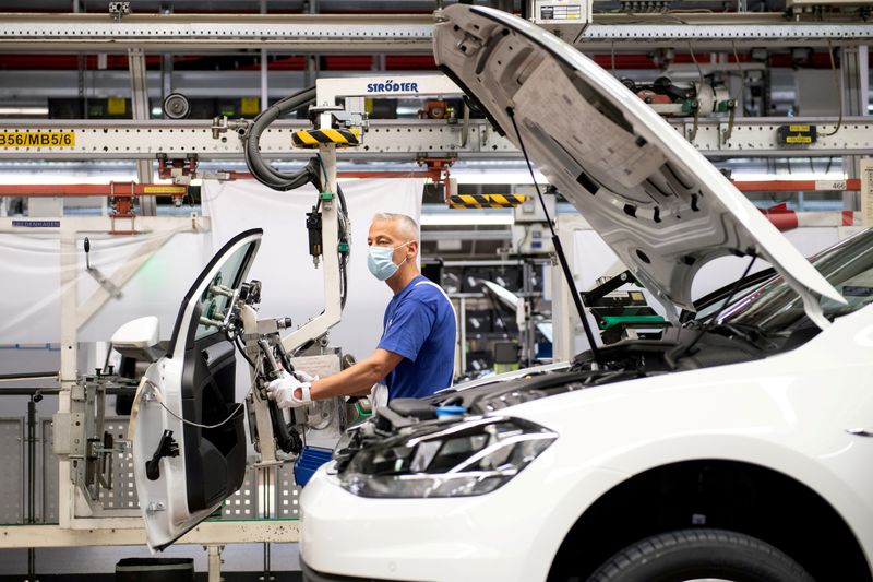German October industry output rises beyond expectations