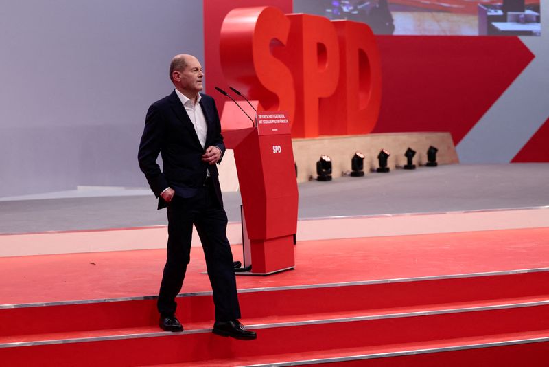 Germany's Scholz calls on party to back ruling coalition